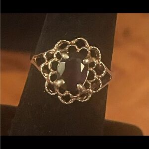Vintage Bohemian Garnet Flower Ring. 10k Yellow Gold. Size 5.5. Floral